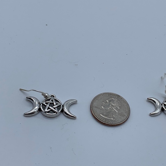 NWT. Handmade Wiccan Pagan Pentagram Pierced Dangle Earrings with Moons! - Picture 2 of 2